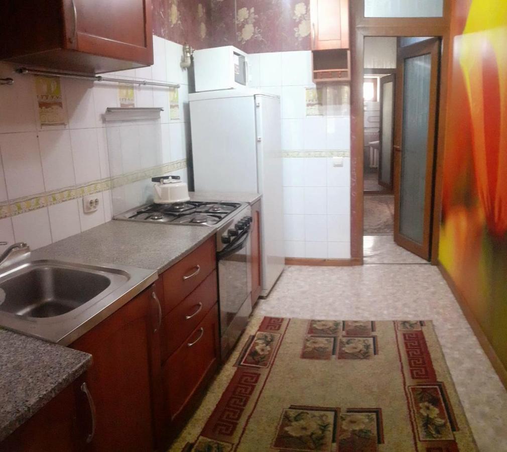 Иляева 66 Парк Кен Баба Szymkent Zewnętrze zdjęcie